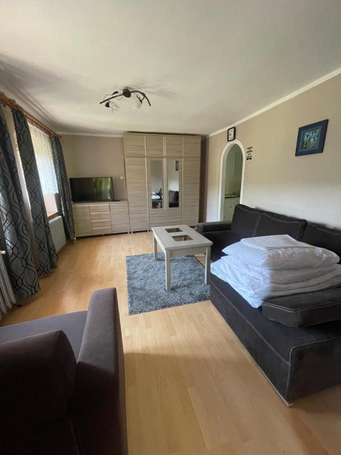Appartement Pod Piekielkiem à Szczytna Extérieur photo